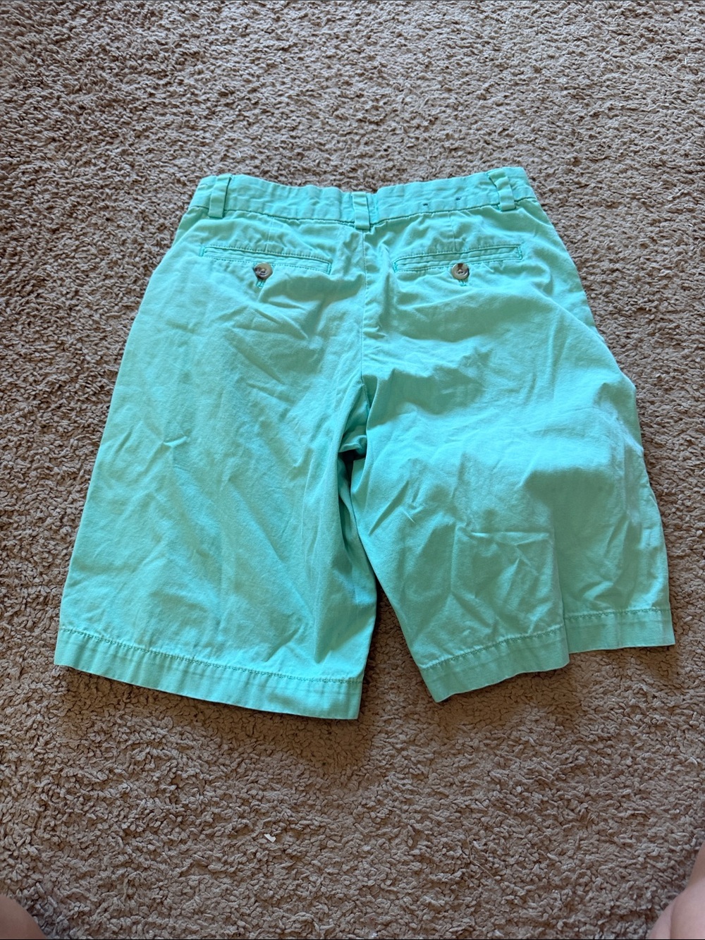 Boys vineyard Vines shorts - Picture 3 of 3